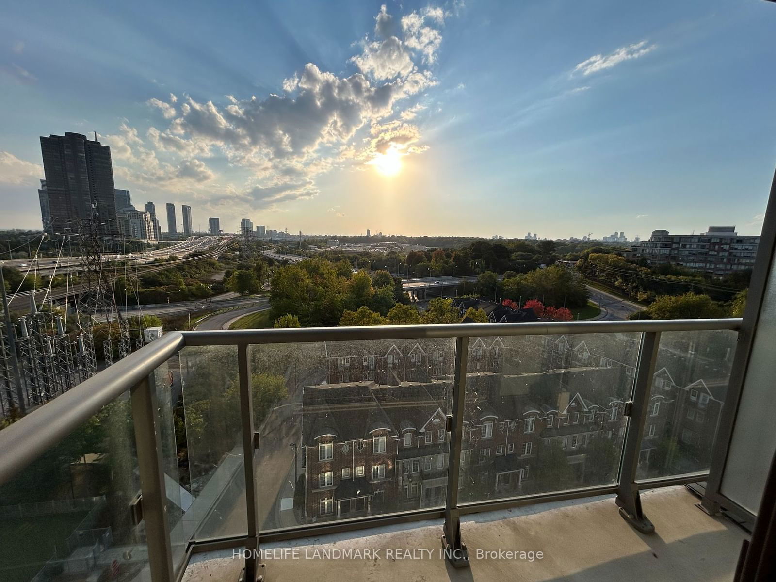 105 The Queensway, unit 909 for sale