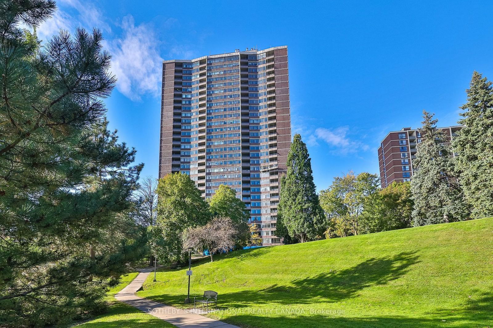 3100 Kirwin Ave, unit 2908 for sale