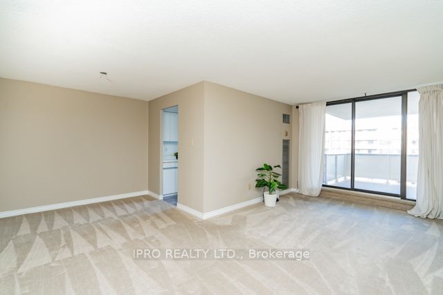 3 Lisa St, unit 1506 for sale