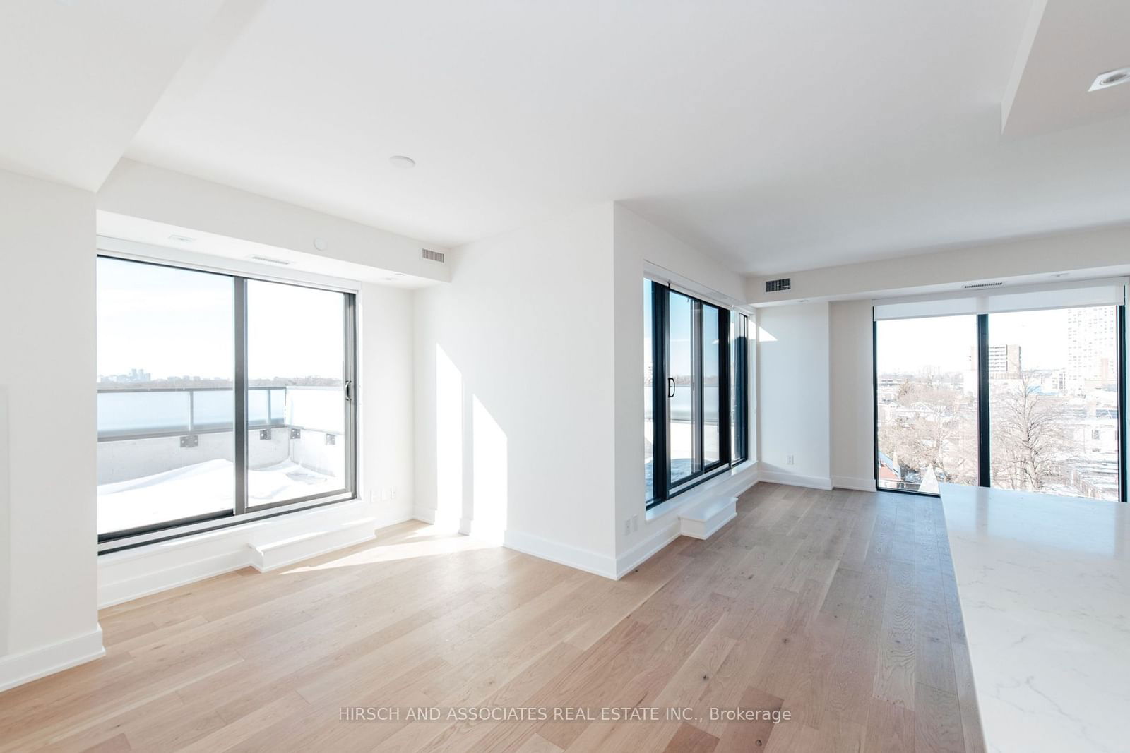 430 Roncesvalles Ave, unit 707 for rent