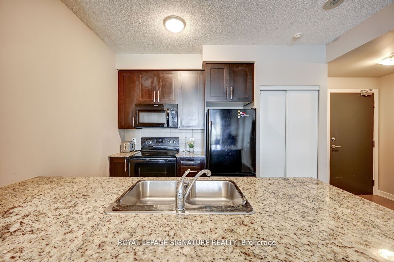 4070 Confederation Pkwy, unit 910 for rent