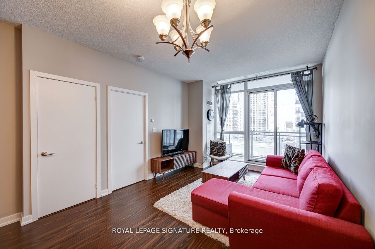 4070 Confederation Pkwy, unit 910 for rent