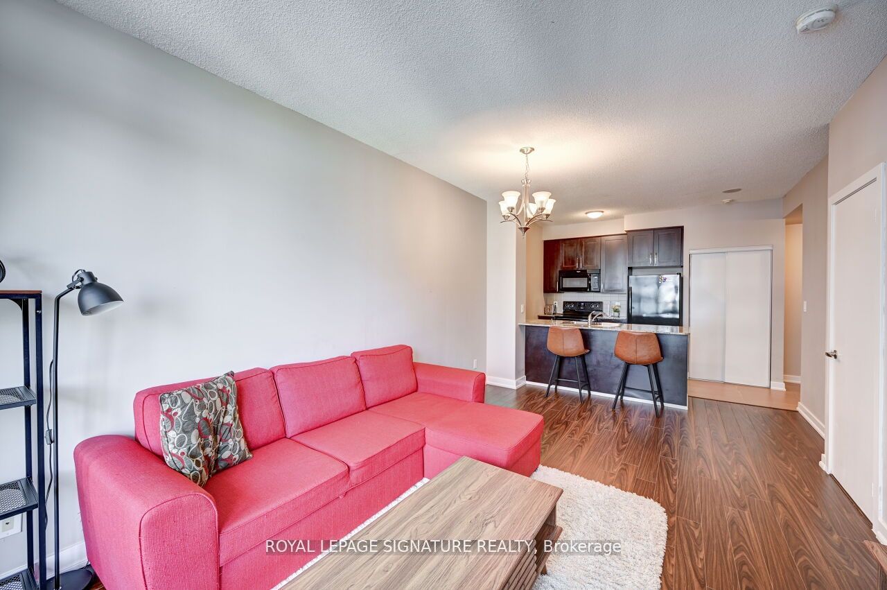 4070 Confederation Pkwy, unit 910 for rent