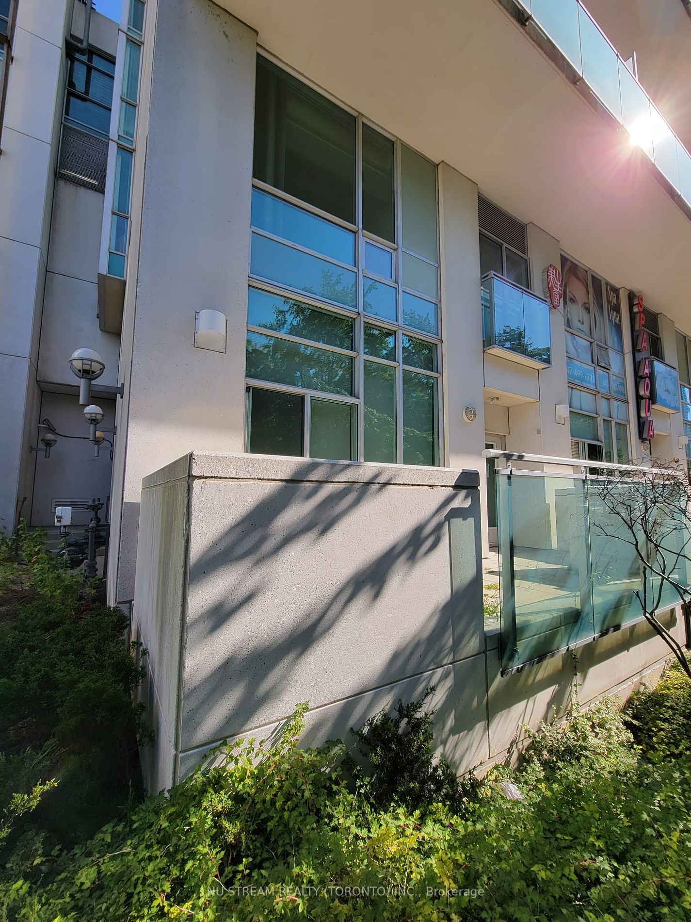 3939 Duke Of York Blvd, unit 104 for sale