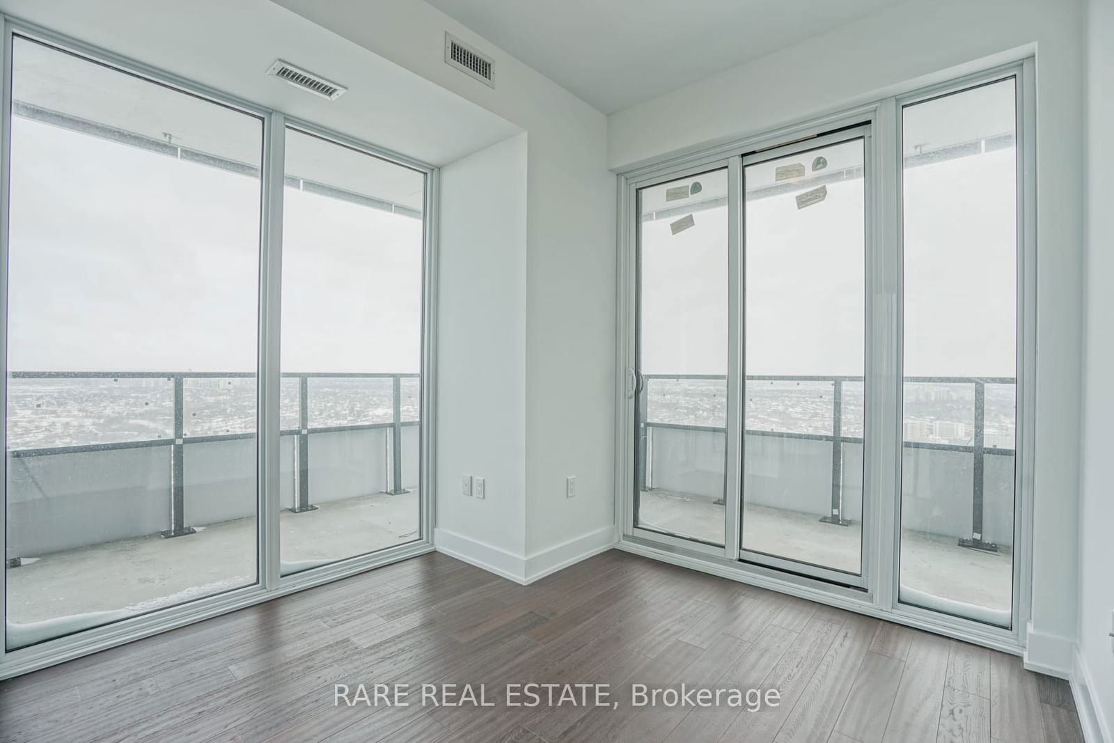 30 Shore Breeze Dr, unit 5902 for rent