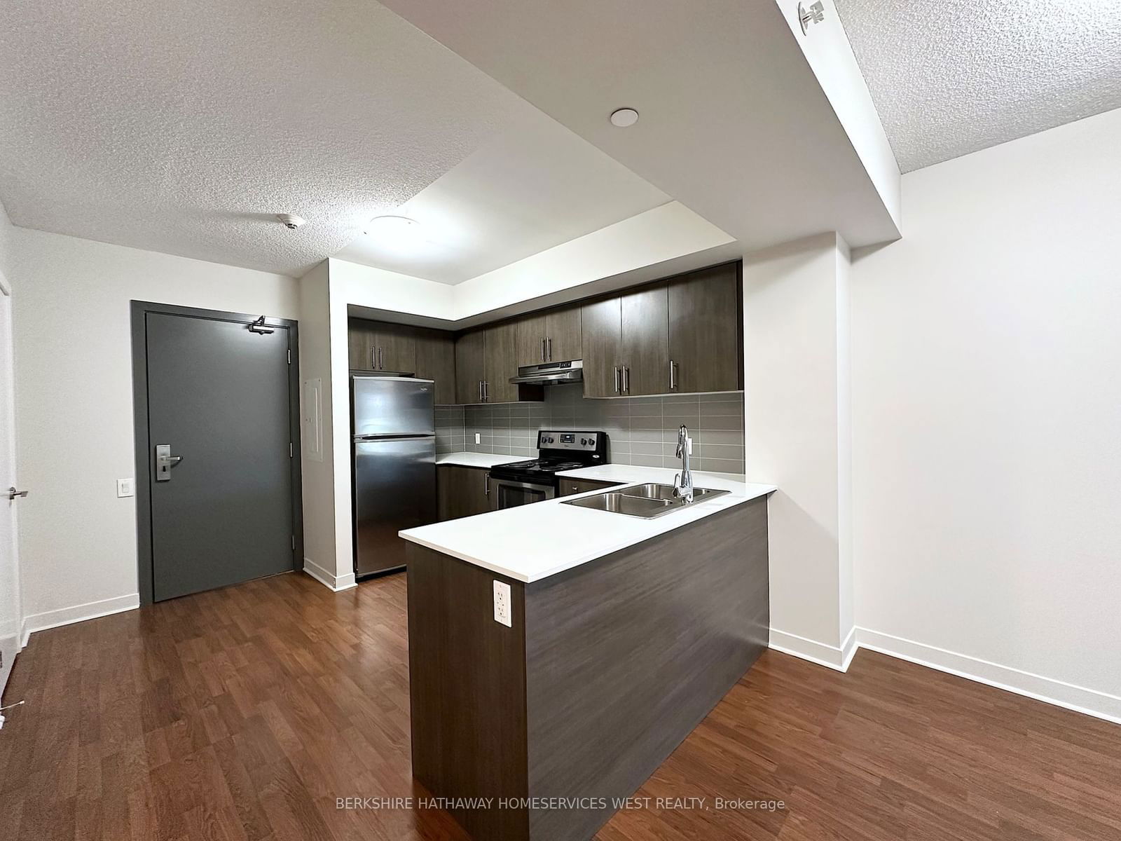 188 Clark Blvd, unit 208 for rent