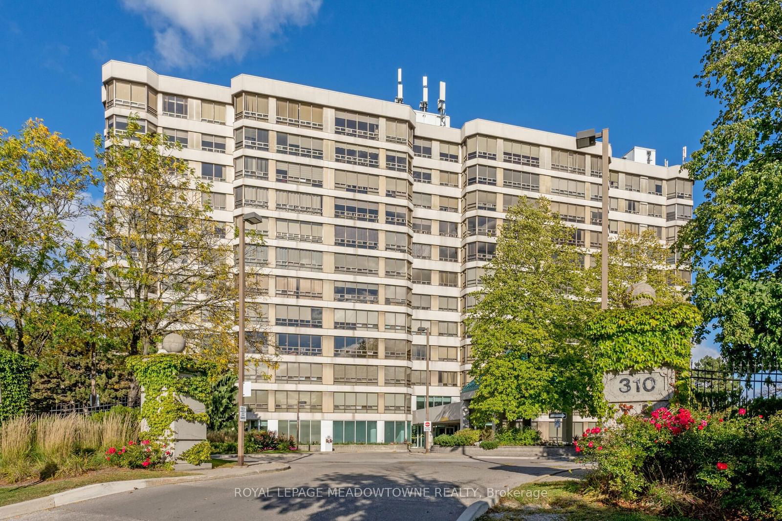 310 Mill St S, unit 1102 for sale