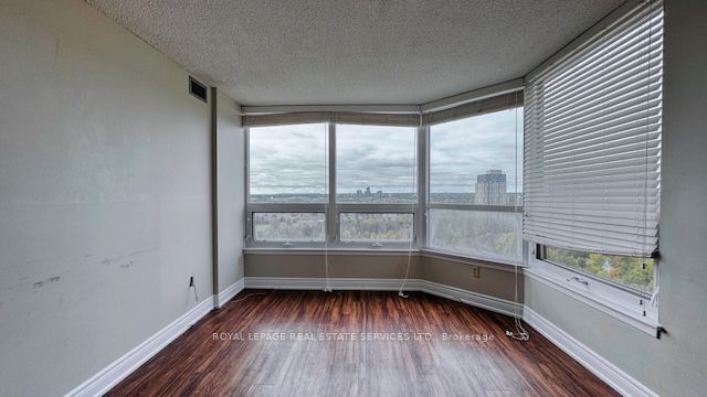 8 Lisa St, unit 1901 for sale