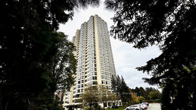 8 Lisa St, unit 1901 for sale