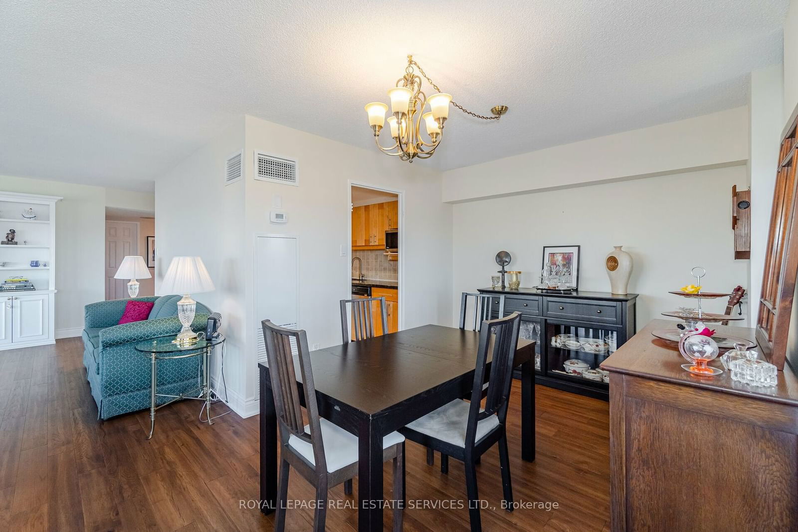 2045 Lake Shore Blvd W, unit 710 for sale