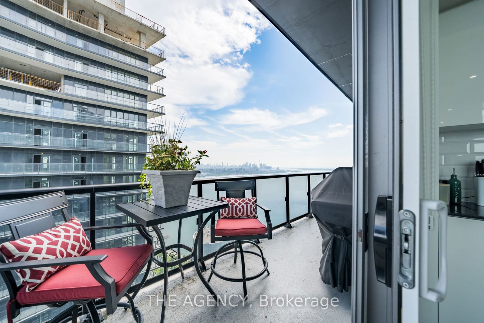 Lago at the Waterfront Condos, Etobicoke, Toronto