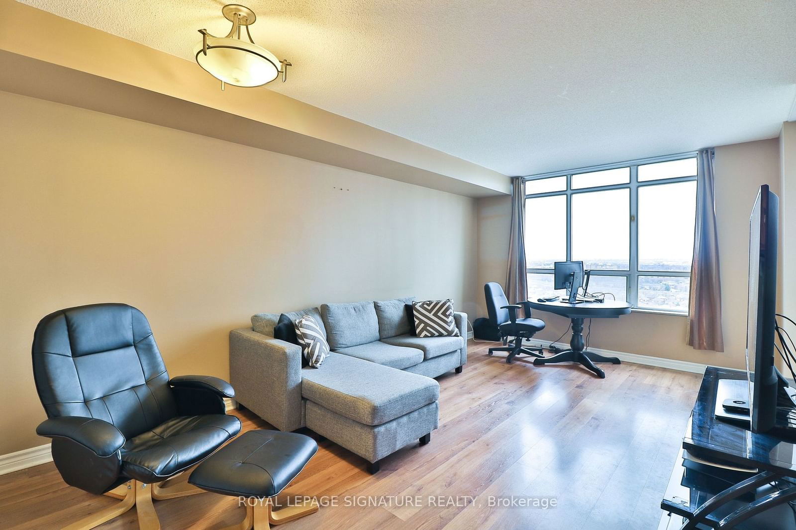 700 Humberwood Blvd, unit 2021 for rent