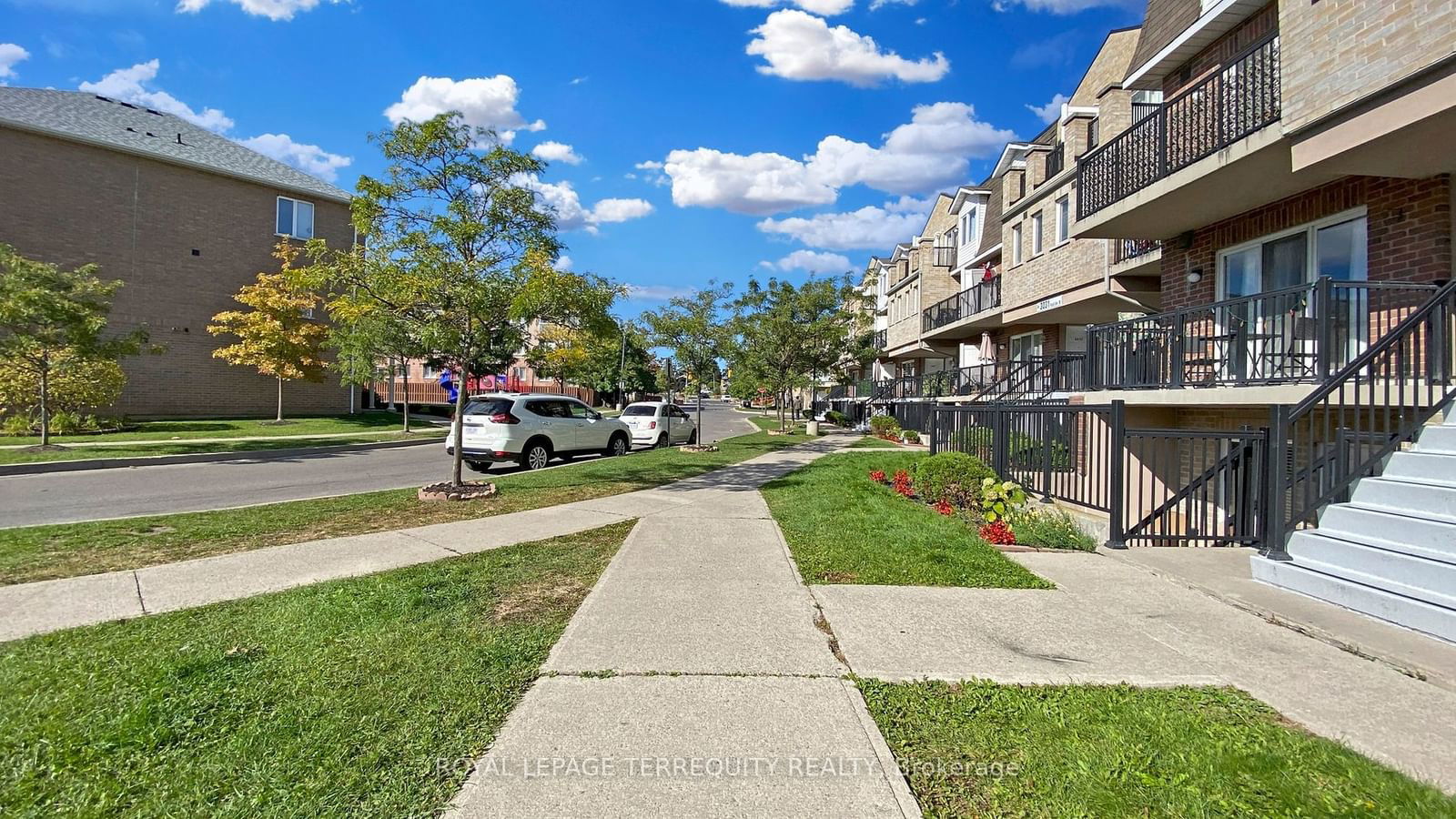 3031 Finch Ave W, unit 2027 for sale