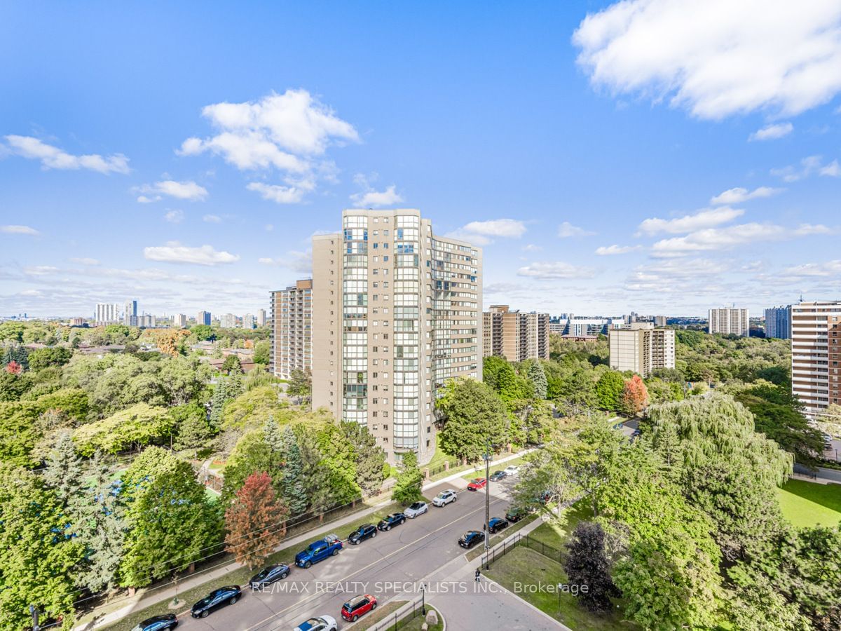 61 Richview Rd, unit 1204 for sale