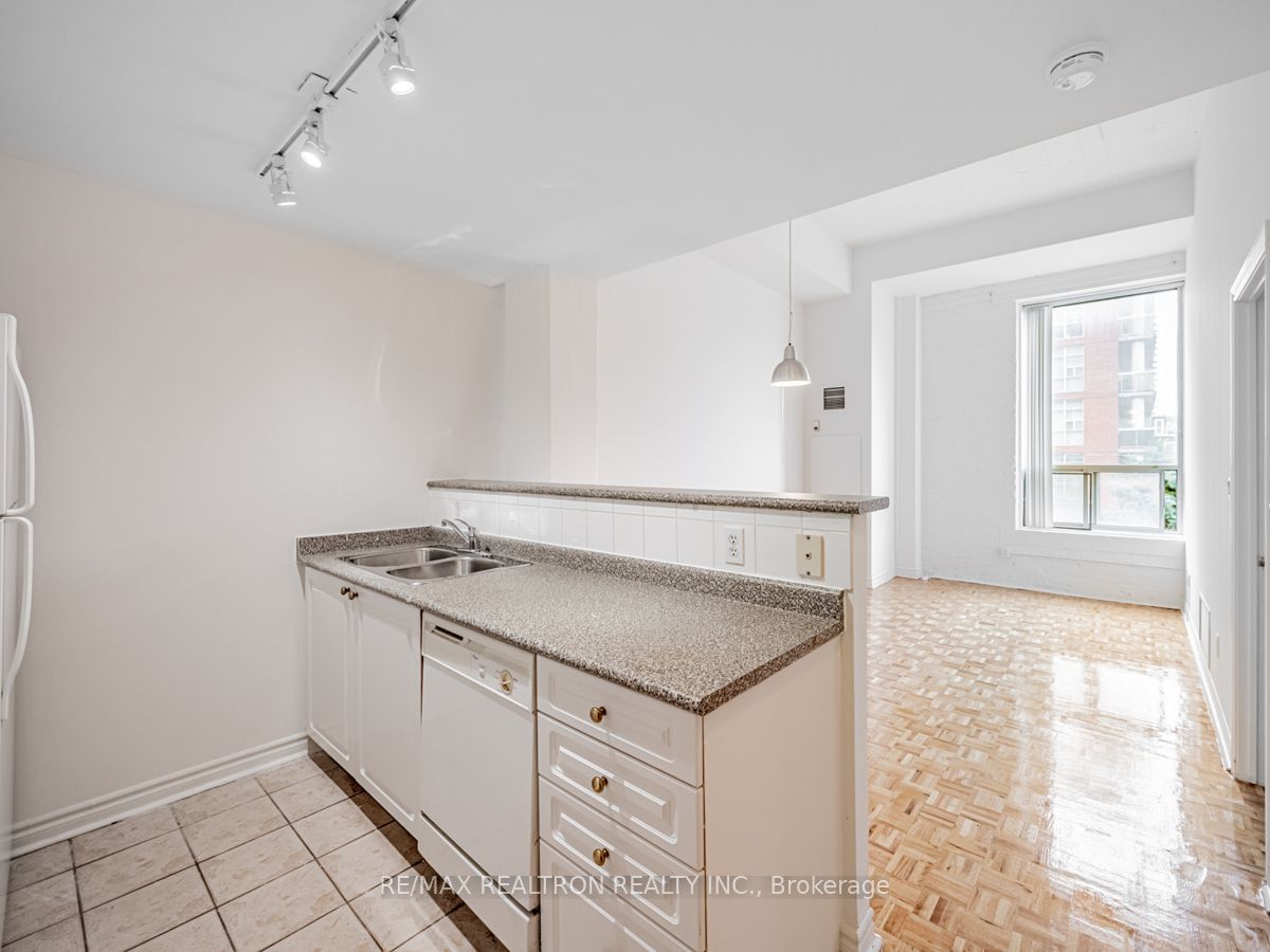 1401 Dupont St, unit 232 for rent