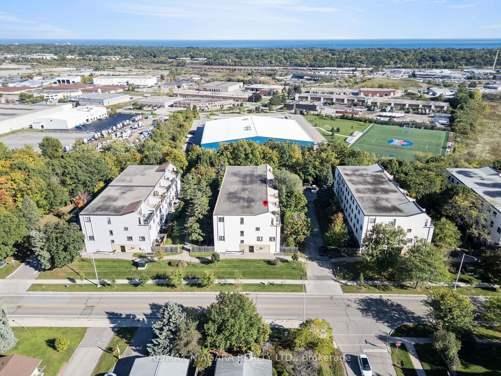 1058 Falgarwood Dr, unit 142 for sale