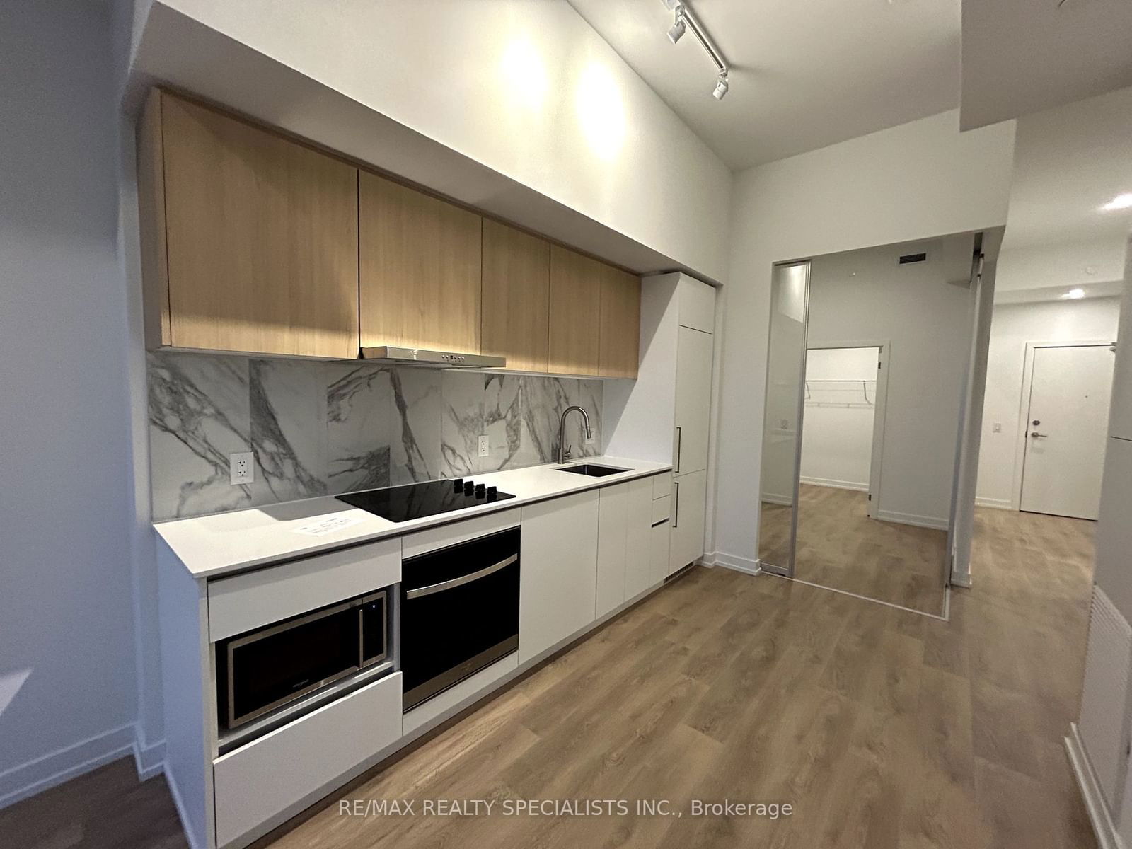 1100 SHEPPARD Ave W, unit 117 for rent