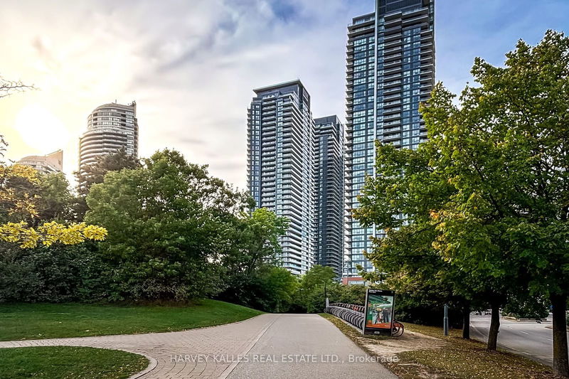 2212 LAKESHORE Blvd W, unit 909 for sale