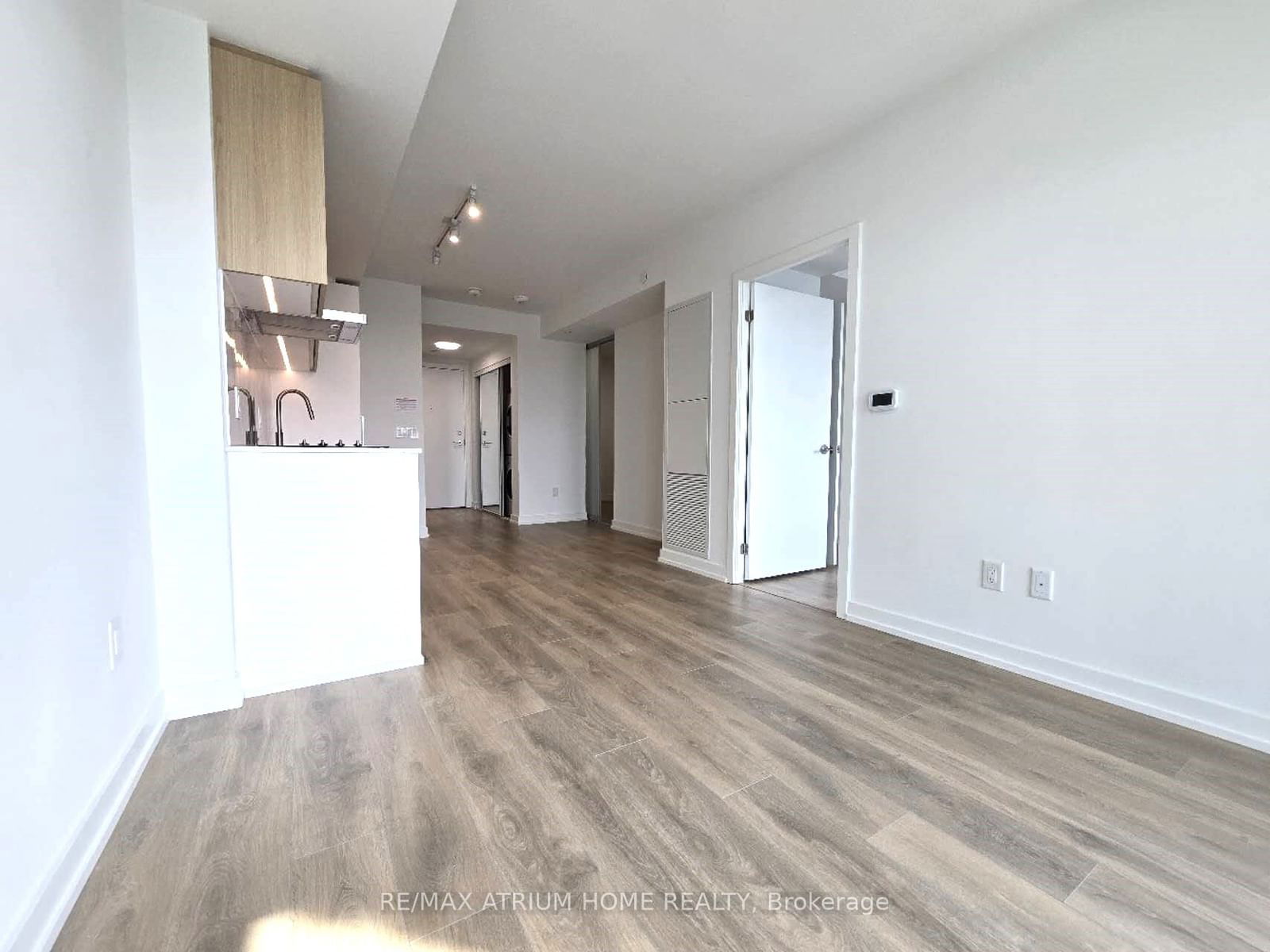 1100 Sheppard Ave W, unit 1216 for rent