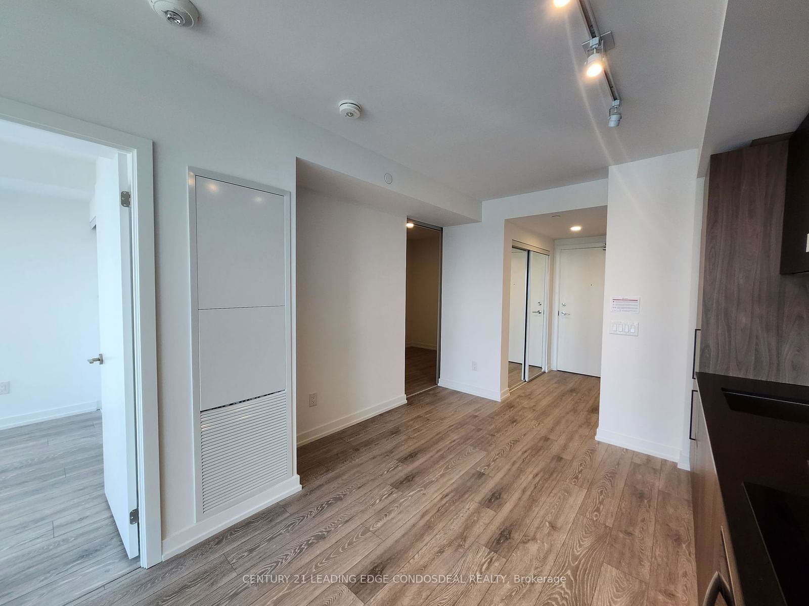 1100 Sheppard Ave W, unit 1223 for rent