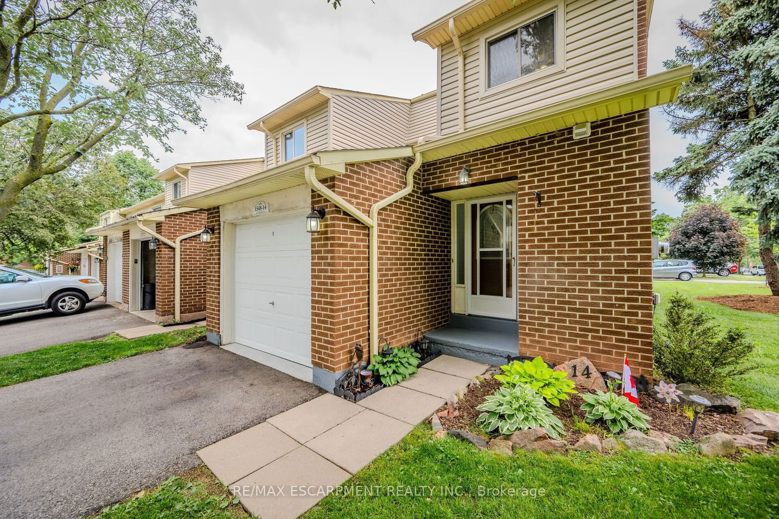 Newlands Heights Townhomes, Burlington, Toronto