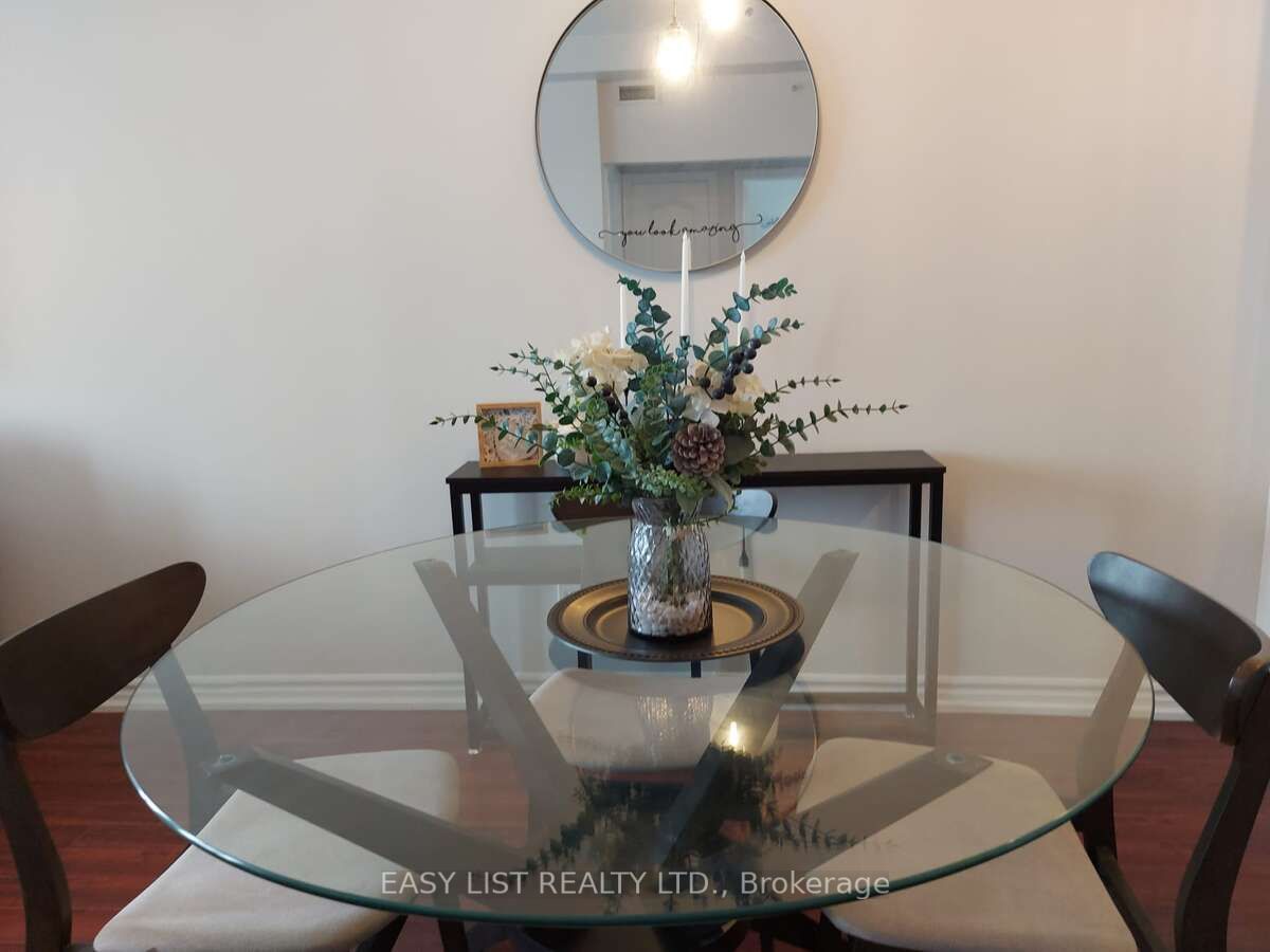 3531 Lake Shore Blvd W, unit 104 for sale