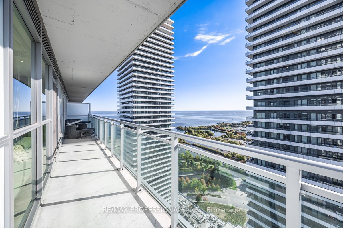 33 Shore Breeze Dr W, unit 3303 for sale