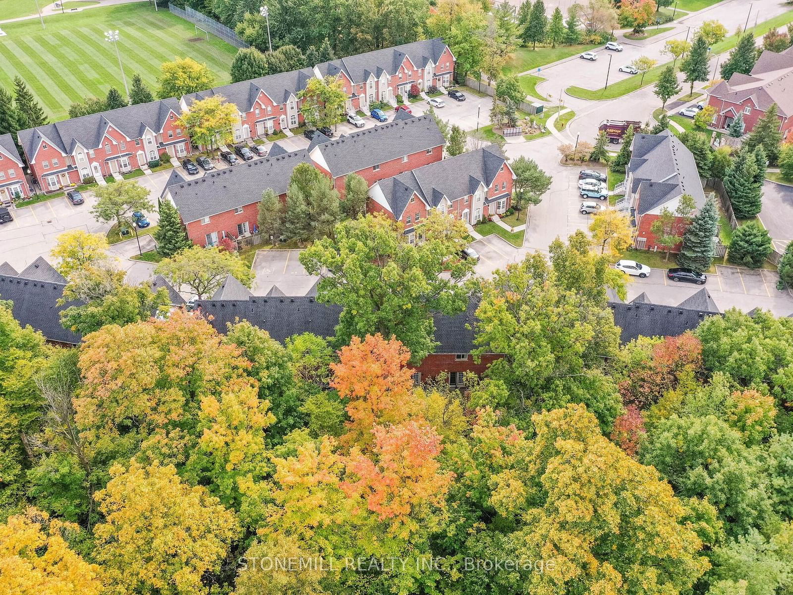 Shore Acres Creek Townhomes, Burlington, Toronto