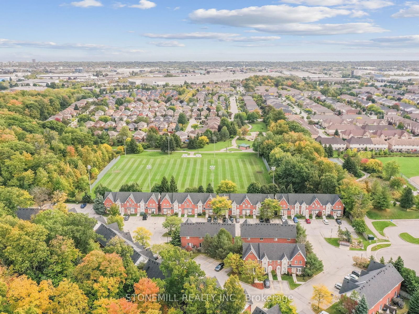 Shore Acres Creek Townhomes, Burlington, Toronto