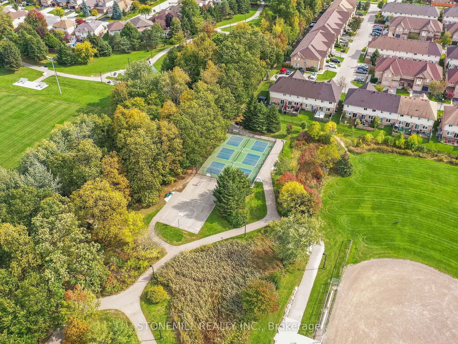 Shore Acres Creek Townhomes, Burlington, Toronto