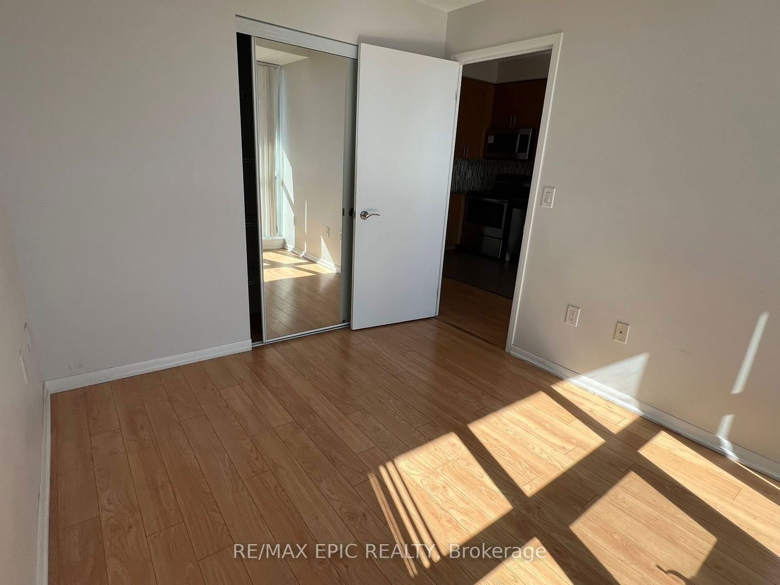 830 Lawrence Ave W, unit 1810 for rent