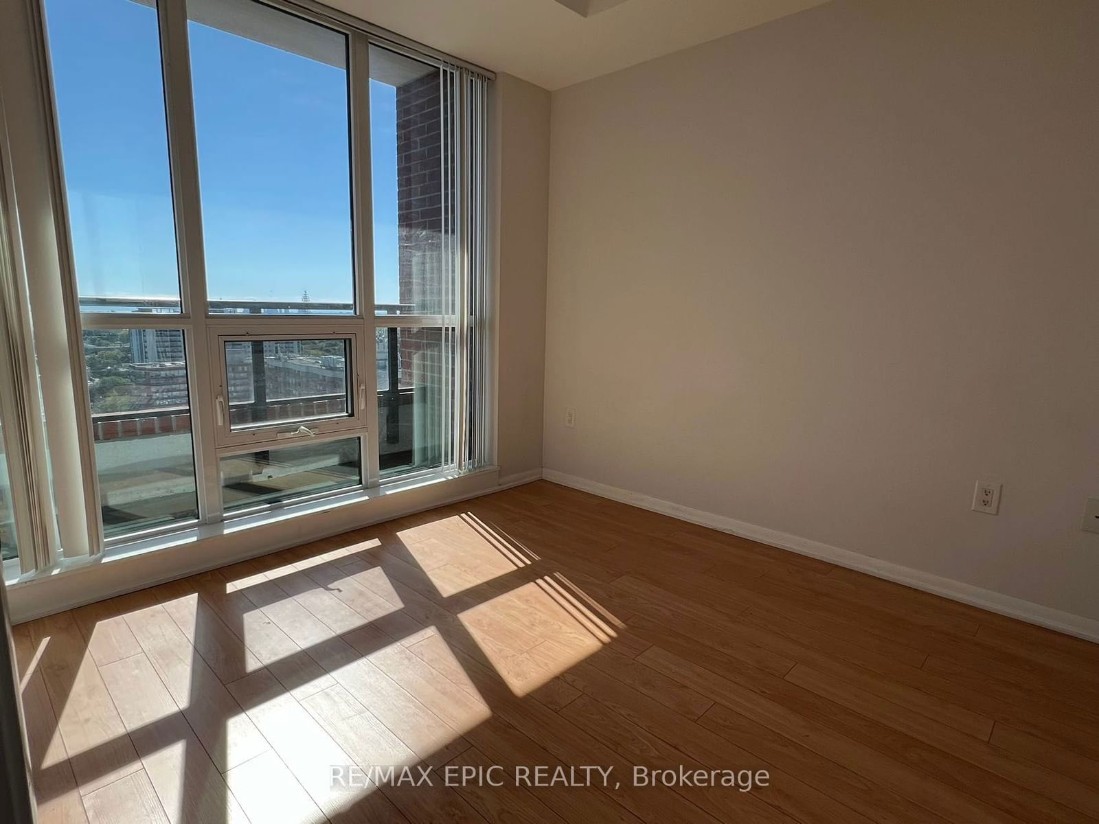 830 Lawrence Ave W, unit 1810 for rent