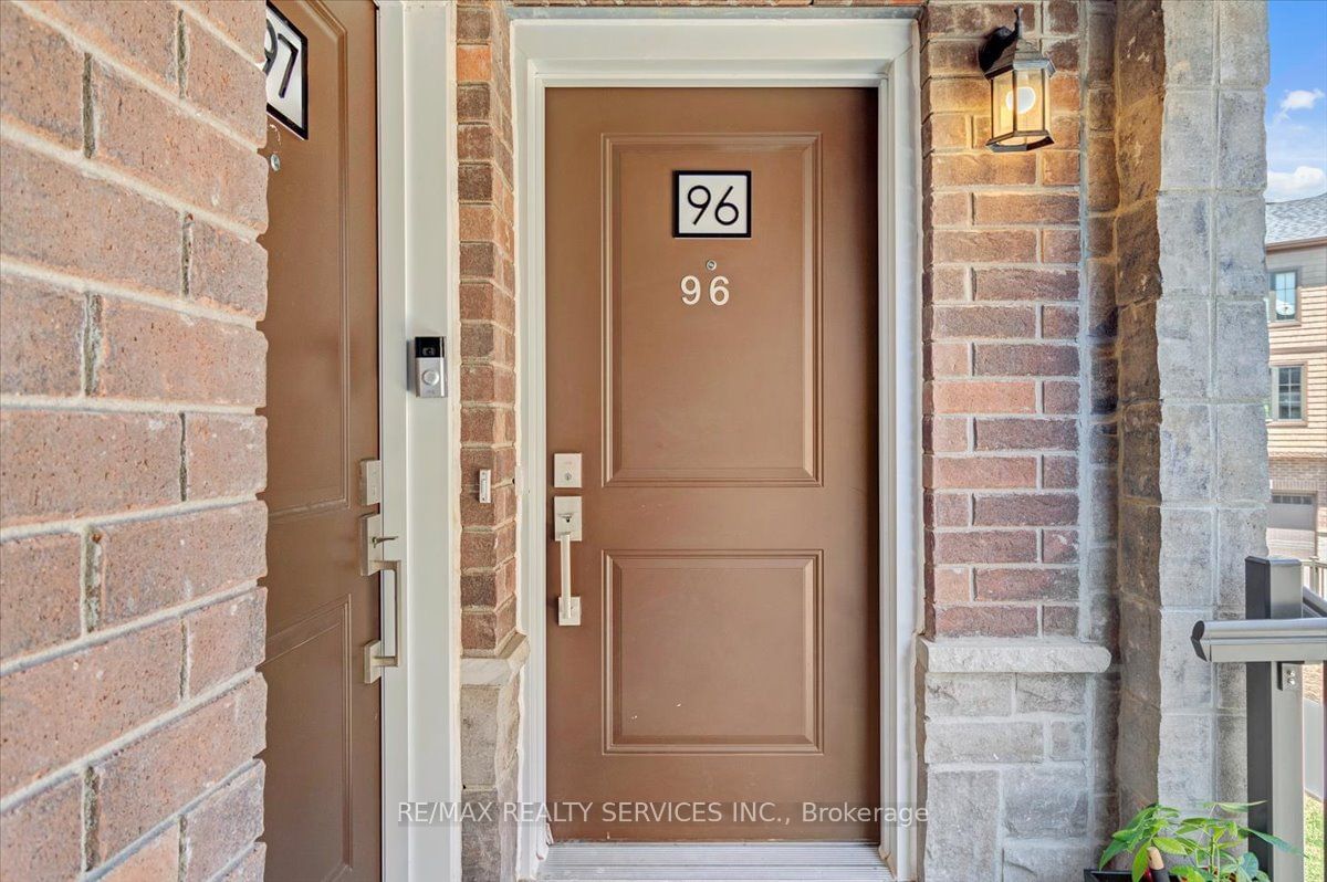 445 Ontario St S, unit 96 for sale