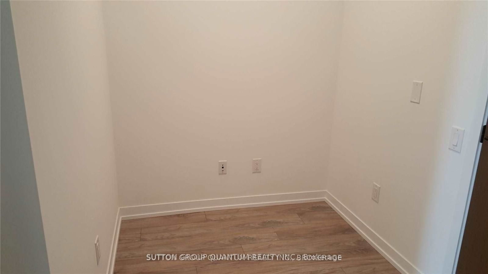 4065 Confederation Pkwy, unit 1011 for rent