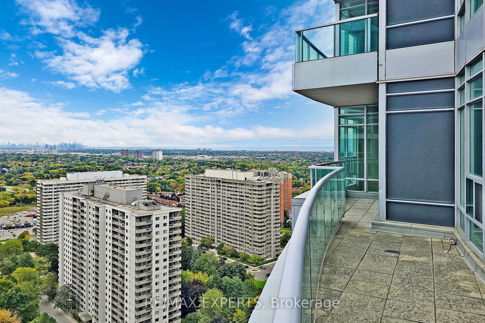 33 Elm Dr W, unit 2707 for rent