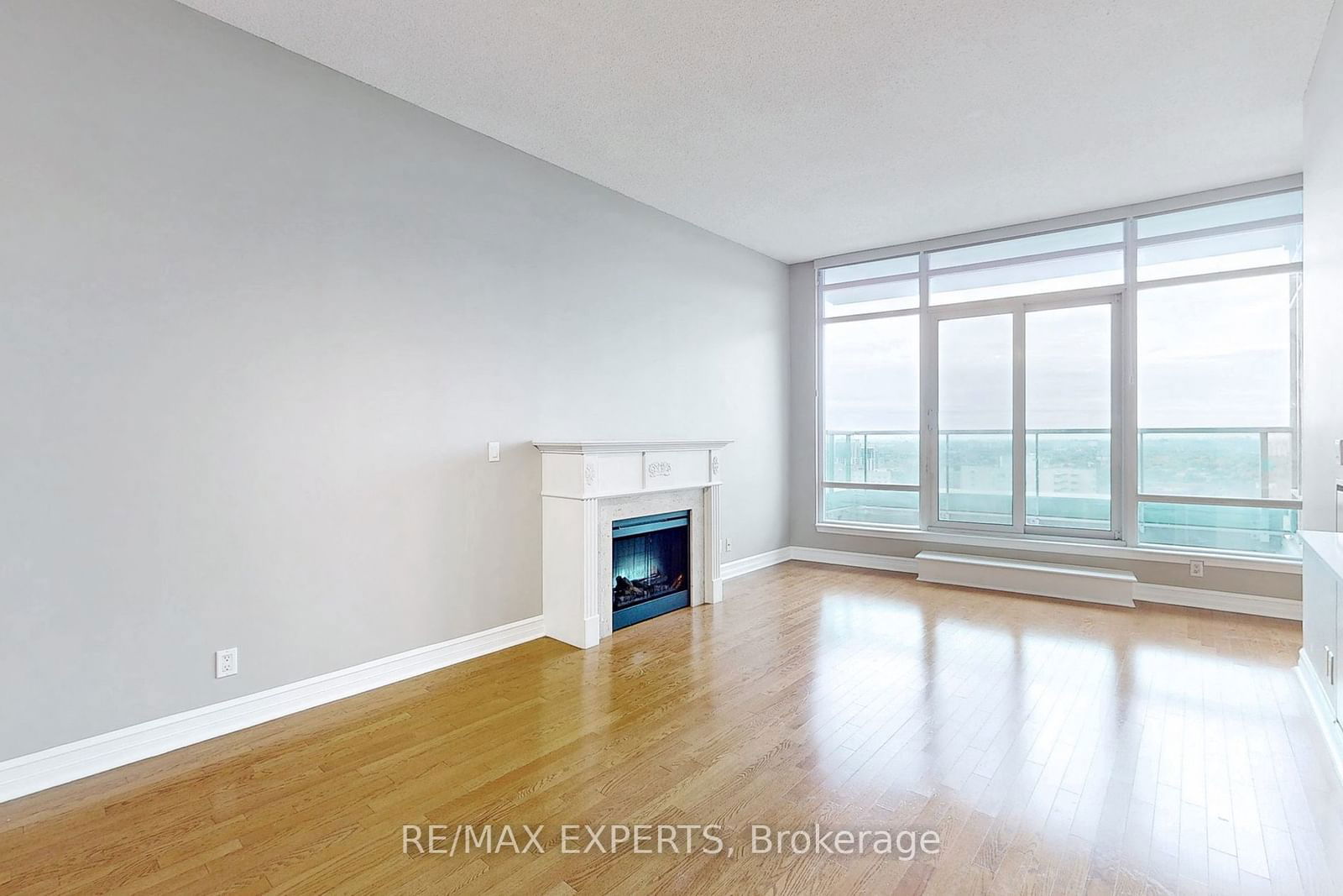 33 Elm Dr W, unit 2707 for rent