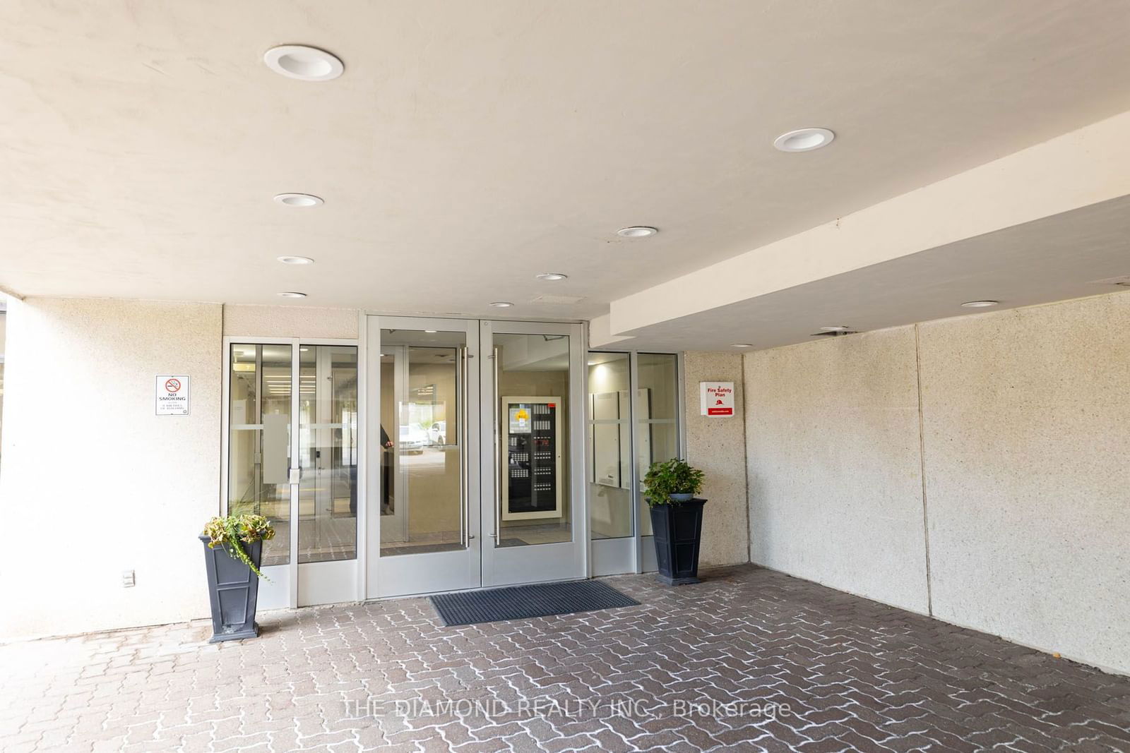 200 Robert Speck Pkwy, unit 1403 for sale