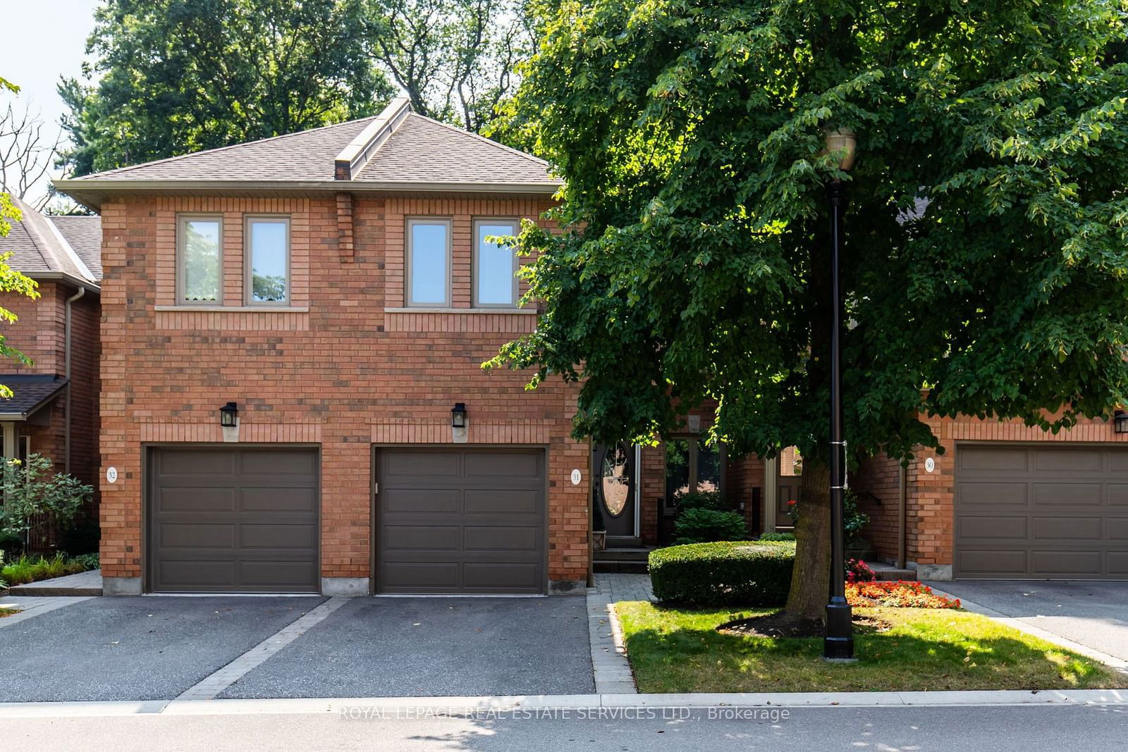 Townmanors of Sawmill Valley, Mississauga, Toronto