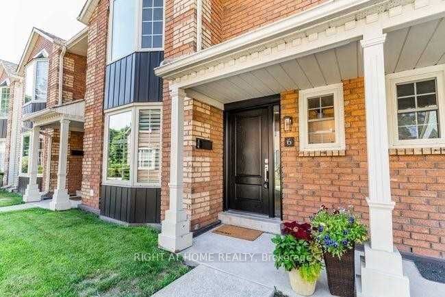 King Arthur's Court Townhomes, Burlington, Toronto