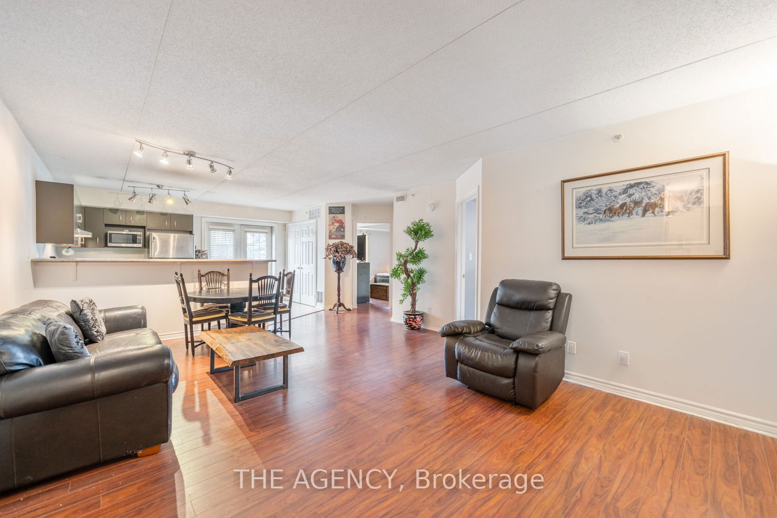 1810 Walkers Line, unit 102 for sale