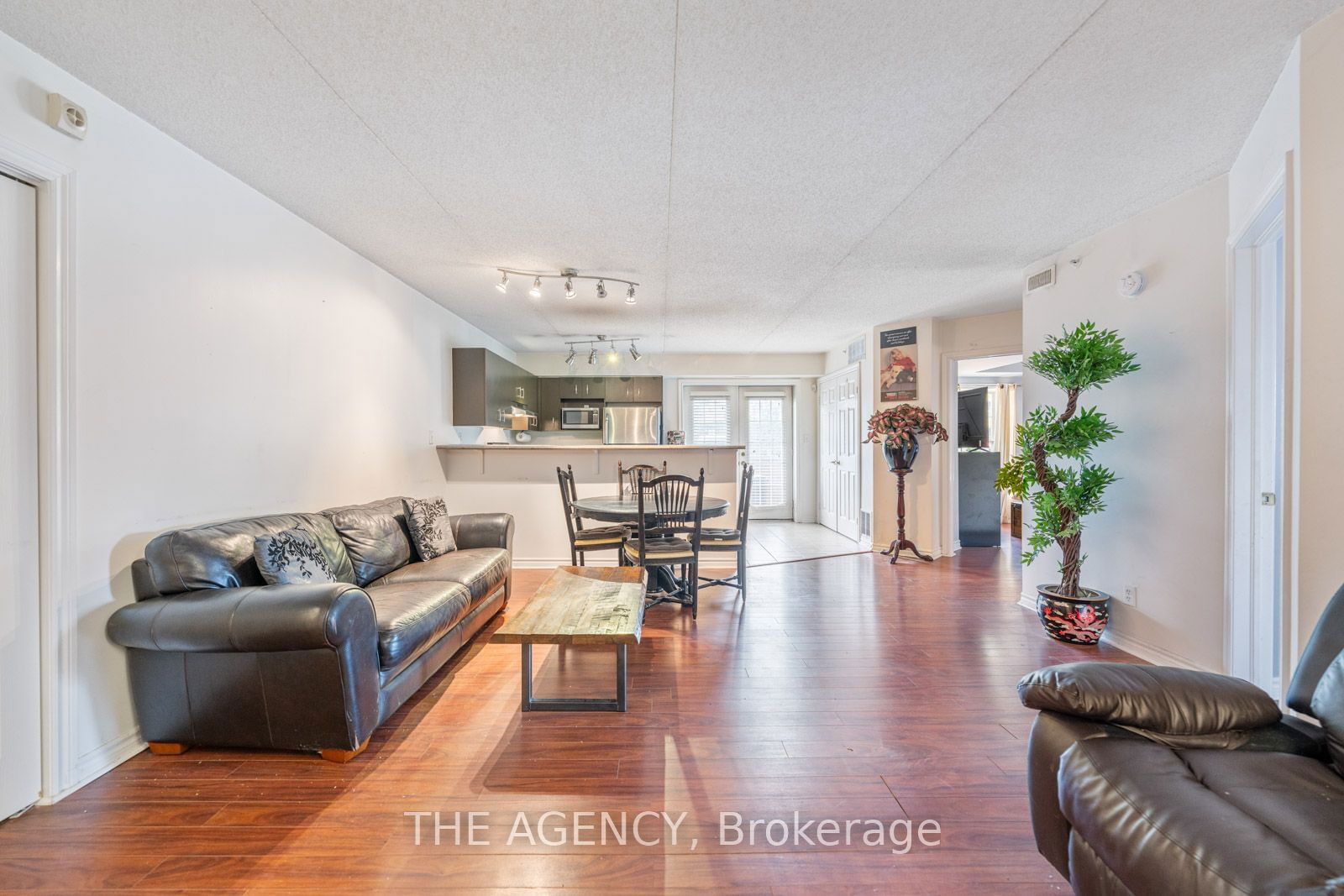 1810 Walkers Line, unit 102 for sale