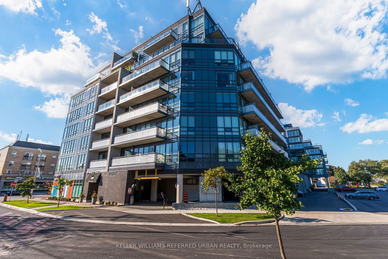 760 The Queensway S, unit 209 for rent