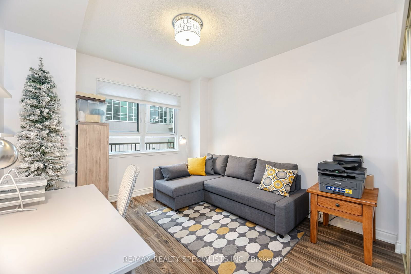 399 Elizabeth St, unit 210 for sale