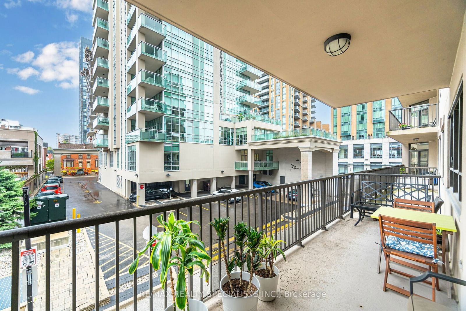 399 Elizabeth St, unit 210 for sale