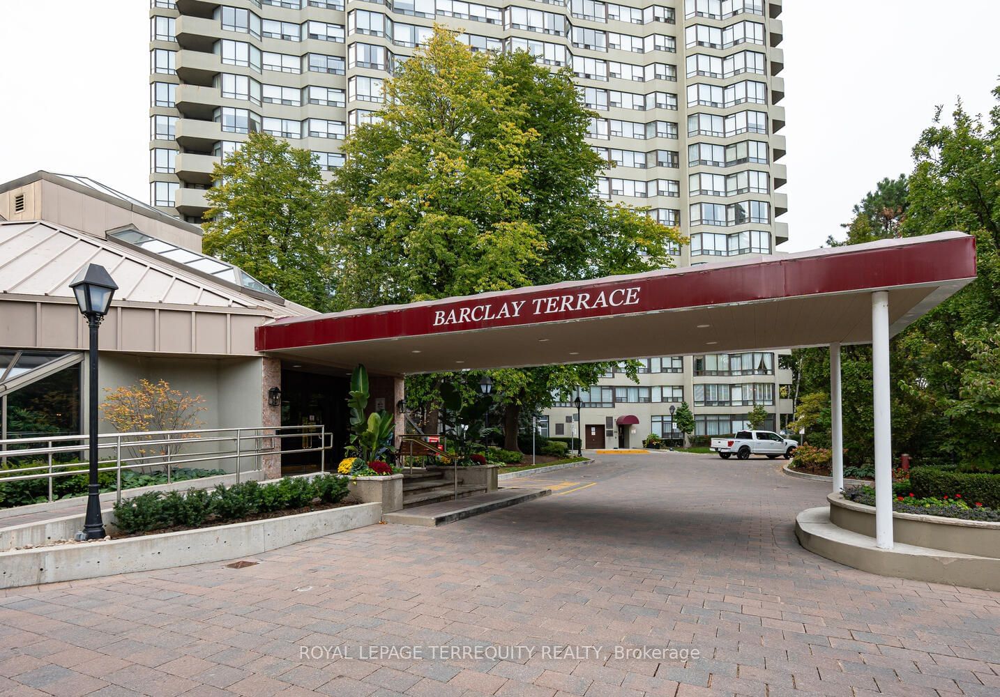 1320 Islington Ave, unit 1905 for sale