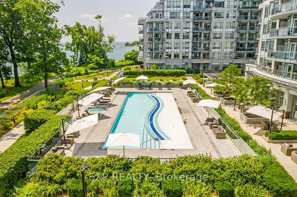 3500 lakeshore Rd W, unit 520 for sale