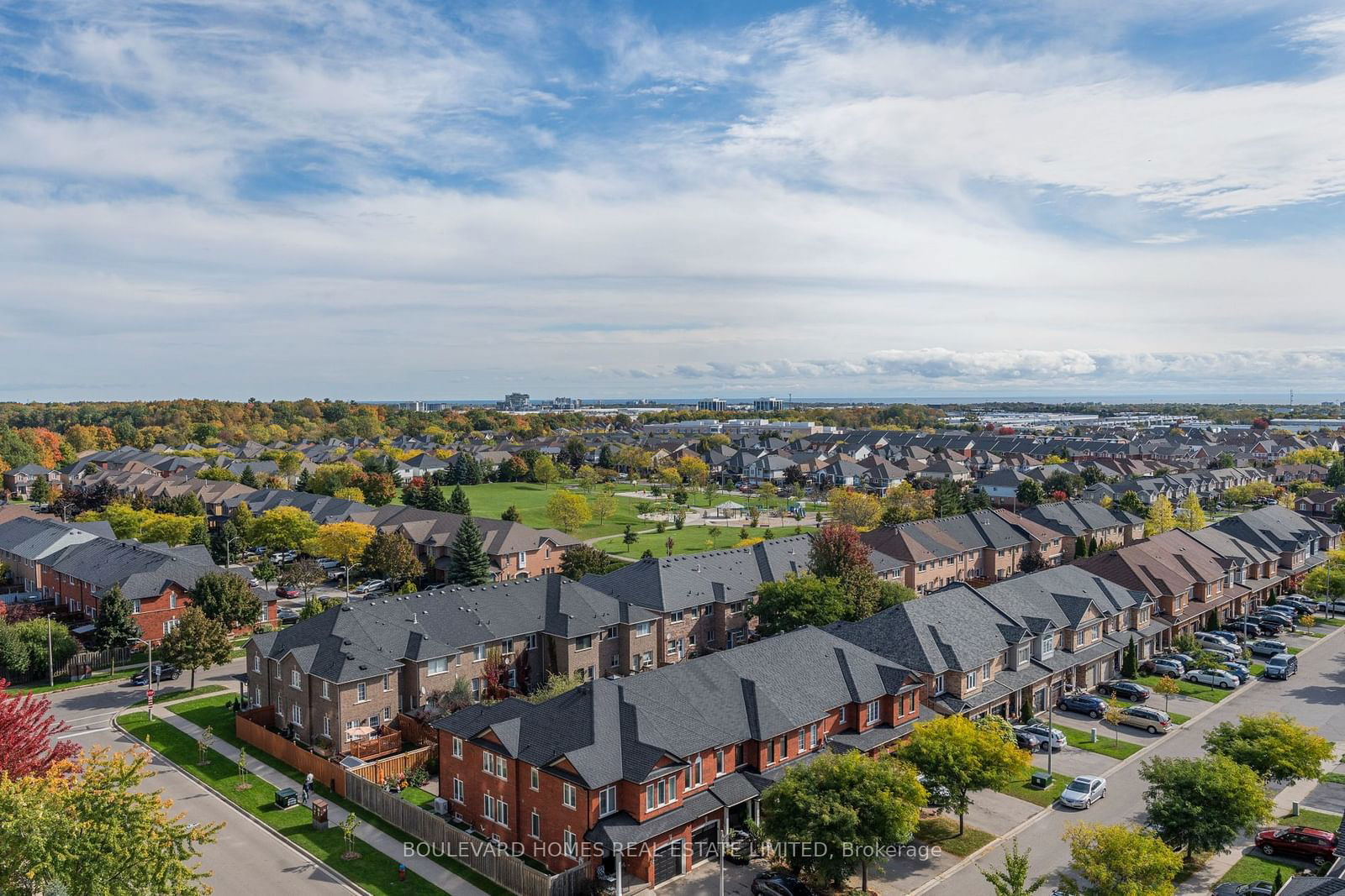 Millcroft Place Condos, Burlington, Toronto