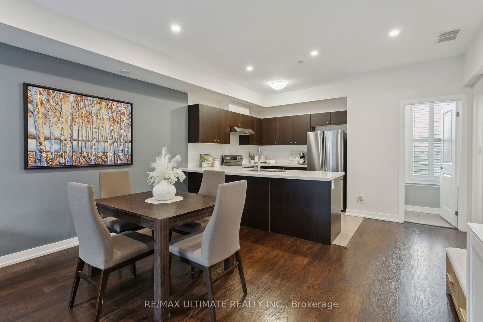 8 Drummond St, unit 422 for sale