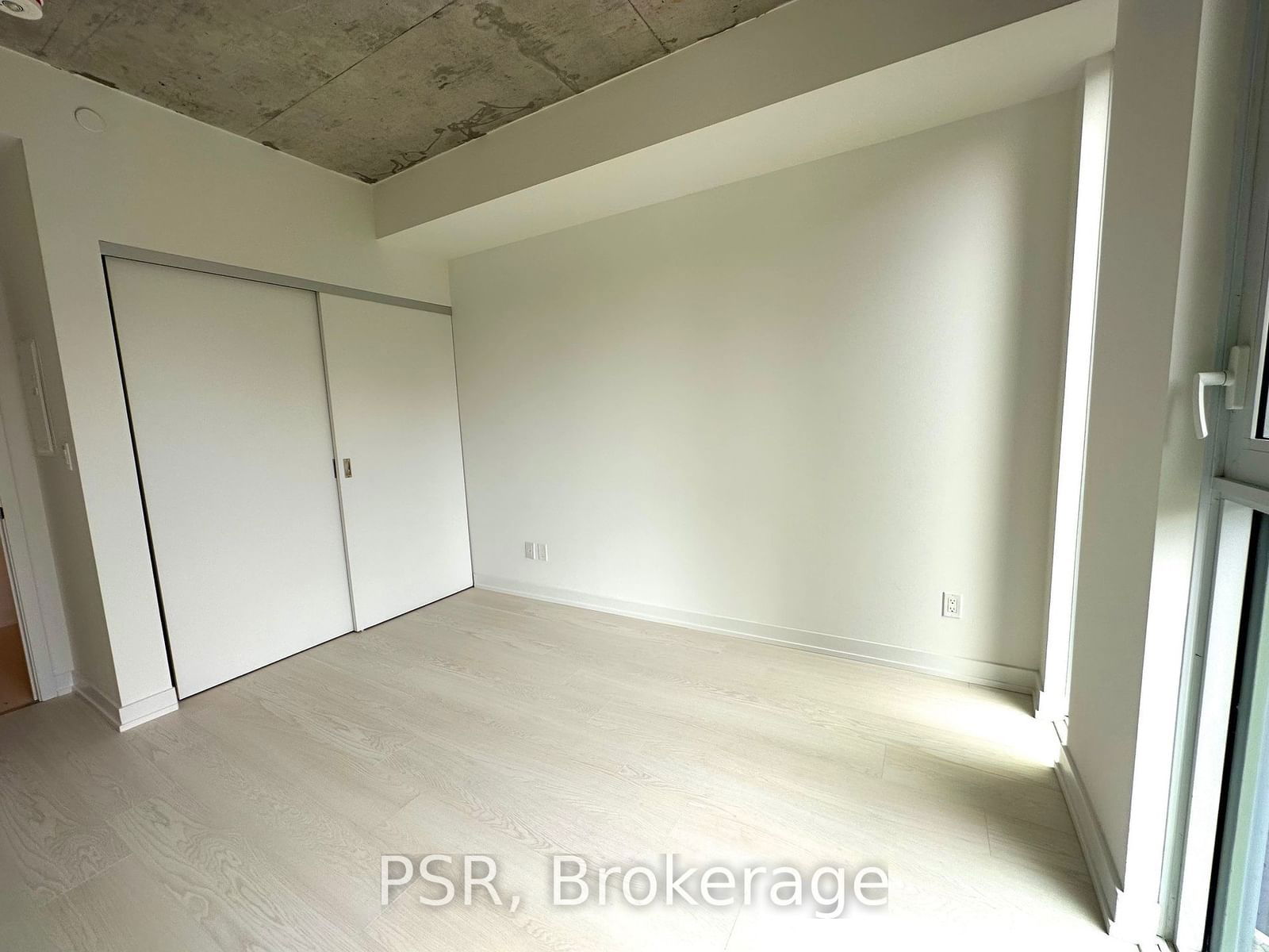 57 Brock Ave, unit 212 for rent