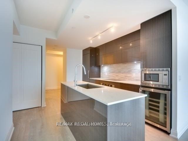 110 Marine Parade Dr, unit 305 for rent